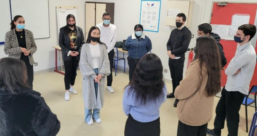 Atelier de prise de parole et de stand-up avec des étudiants